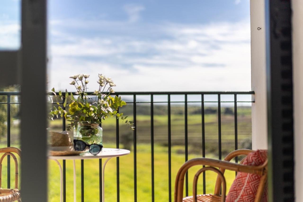 Hotel Marhava Conil De La Frontera Exteriör bild